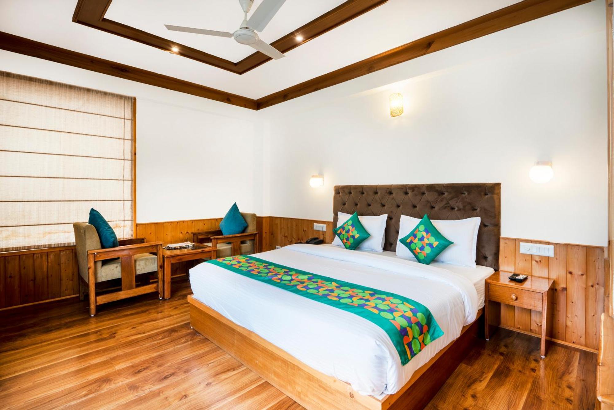 Hotel Treebo Premium Sattva With Mountain View Manāli Exterior foto